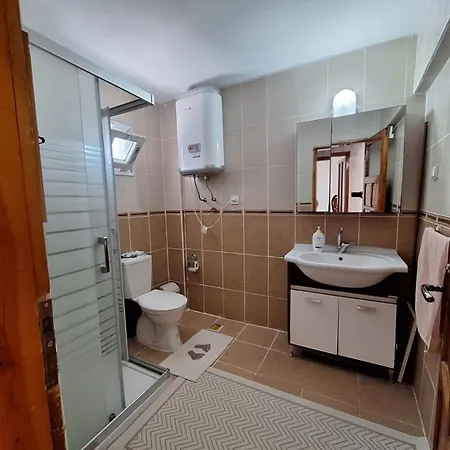 Apartment Sahil Yakini
